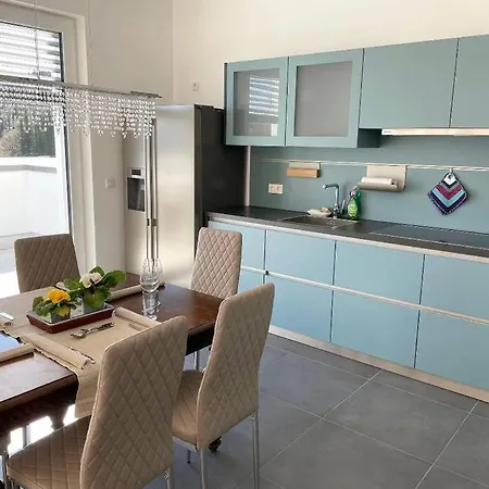 Zeitraum Oberwiehl - Wohnen Im Penthouse Apartment Wiehl